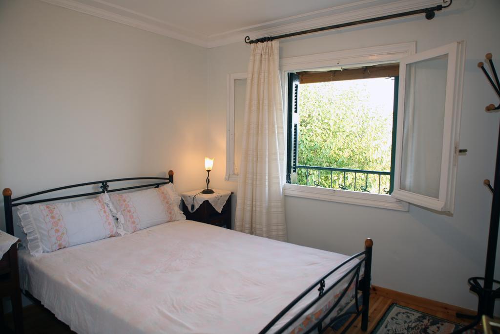Villa Ilias Pinakokhorion Room photo